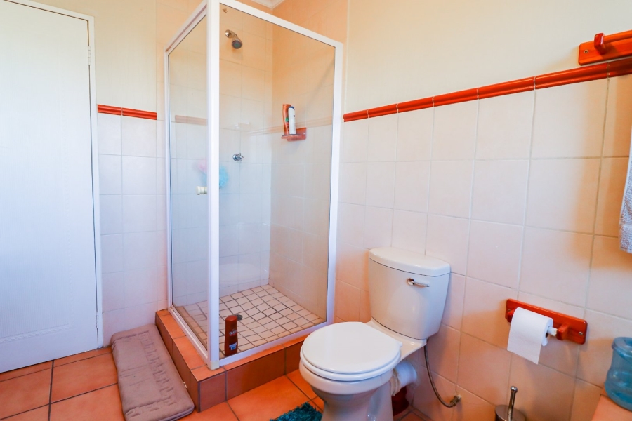 4 Bedroom Property for Sale in Heuwelsig Free State